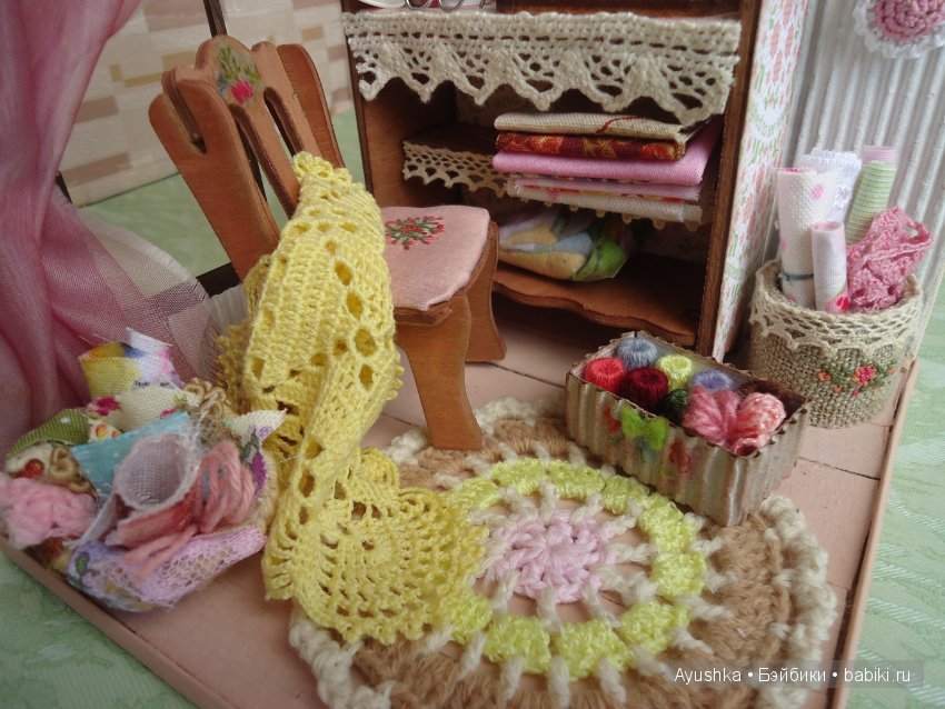 Где творят рукодельницы — Румбоксы и кукольные интерьеры: фото