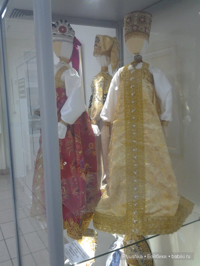 Выставка "Кукла и традиционный русский костюм" в Мытищинской картинной Галерее