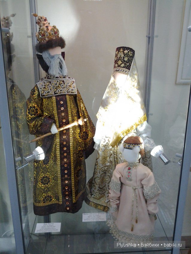 Выставка "Кукла и традиционный русский костюм" в Мытищинской картинной Галерее