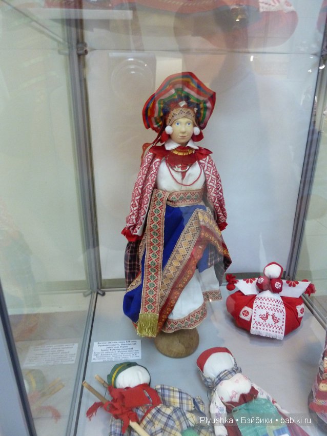 Выставка "Кукла и традиционный русский костюм" в Мытищинской картинной Галерее (фото 3)