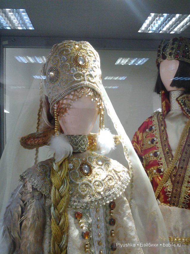 Выставка "Кукла и традиционный русский костюм" в Мытищинской картинной Галерее