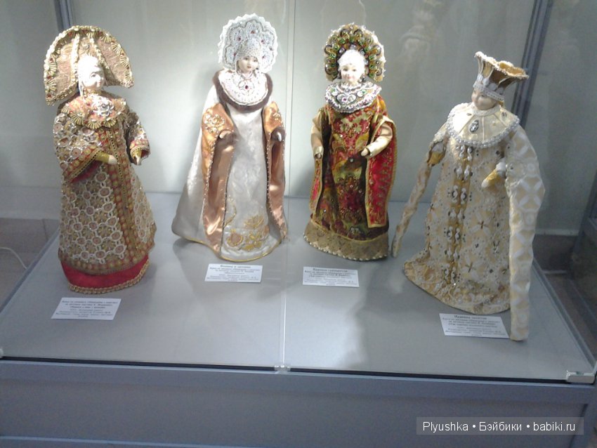Выставка "Кукла и традиционный русский костюм" в Мытищинской картинной Галерее