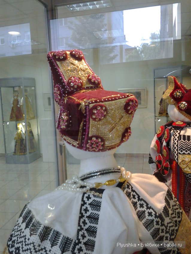 Выставка "Кукла и традиционный русский костюм" в Мытищинской картинной Галерее