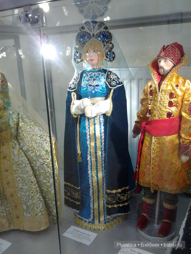 Выставка "Кукла и традиционный русский костюм" в Мытищинской картинной Галерее