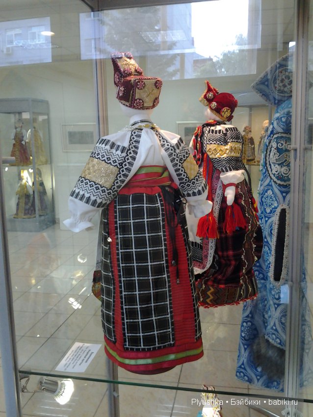 Выставка "Кукла и традиционный русский костюм" в Мытищинской картинной Галерее