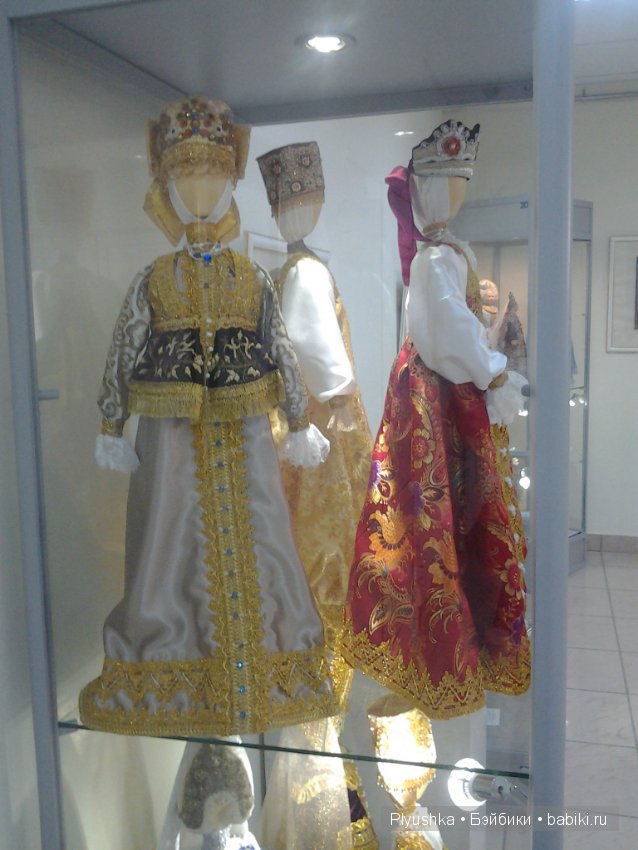 Выставка "Кукла и традиционный русский костюм" в Мытищинской картинной Галерее