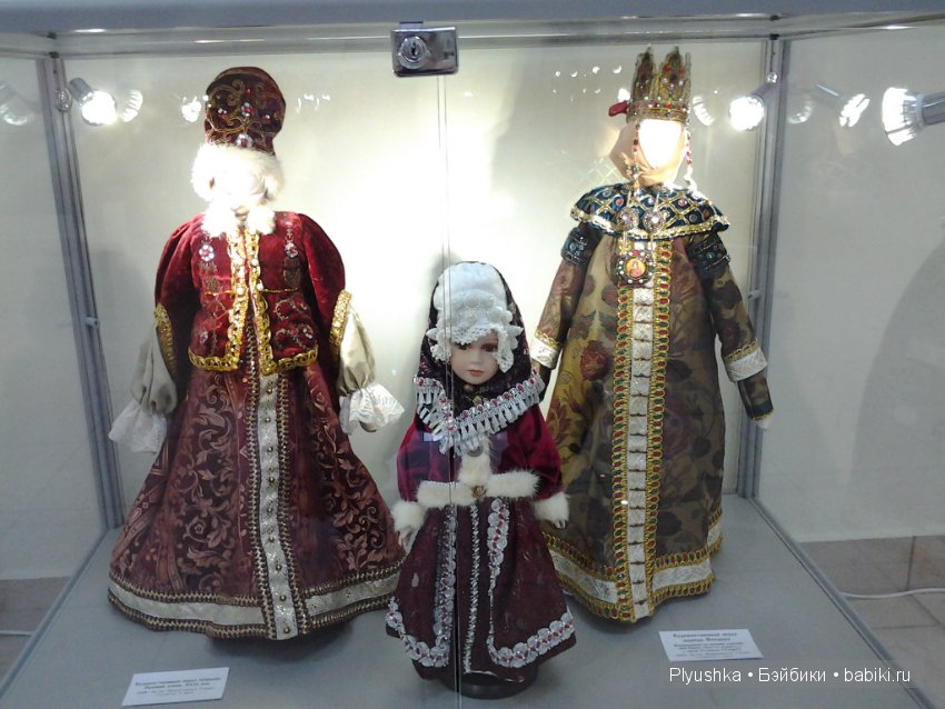Выставка "Кукла и традиционный русский костюм" в Мытищинской картинной Галерее