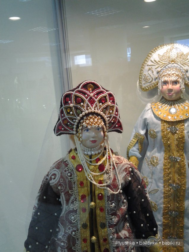 Выставка "Кукла и традиционный русский костюм" в Мытищинской картинной Галерее