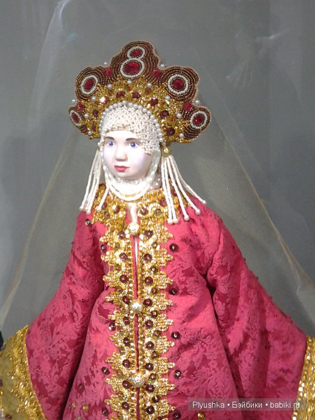 Выставка "Кукла и традиционный русский костюм" в Мытищинской картинной Галерее