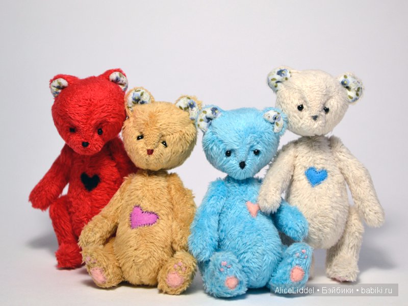 Маленькая армия мишек тедди