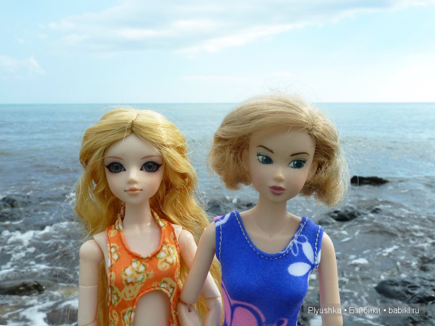 Мои куклы на море. Часть 2. Банда 1:6. Куклы Момоко, Джейки, Харука и Барбийожка