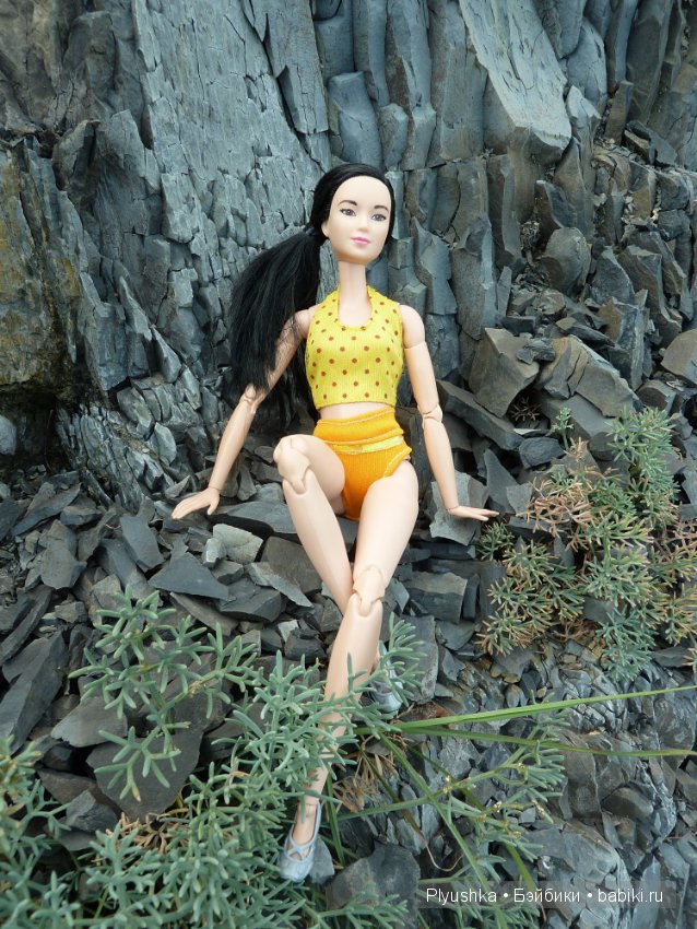 Мои куклы на море. Часть 2. Банда 1:6. Куклы Момоко, Джейки, Харука и Барбийожка (фото 10)
