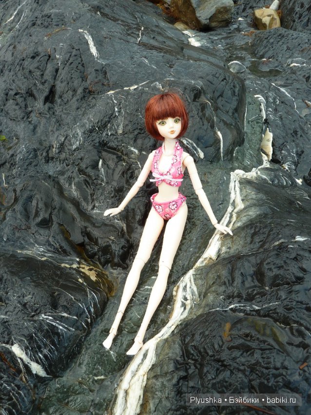 Мои куклы на море. Часть 2. Банда 1:6. Куклы Момоко, Джейки, Харука и Барбийожка