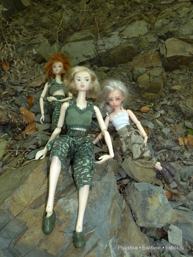 Мои куклы на море. Часть 2. Банда 1:6. Куклы Момоко, Джейки, Харука и Барбийожка (фото 6)