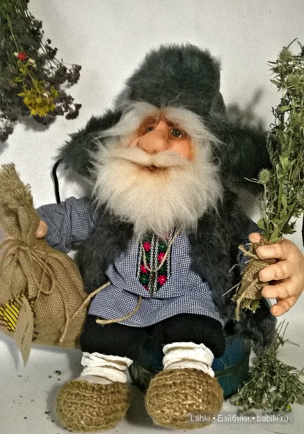 Хочу познакомить Вас с новым домовым - куклой из капрона (фото 3)