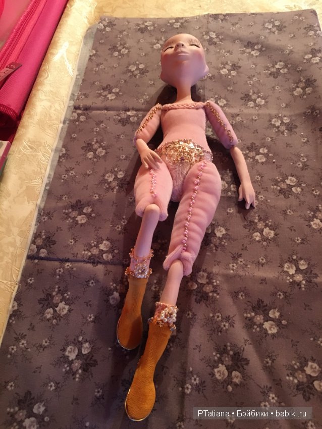 Интерьерная авторская кукла из паперклея