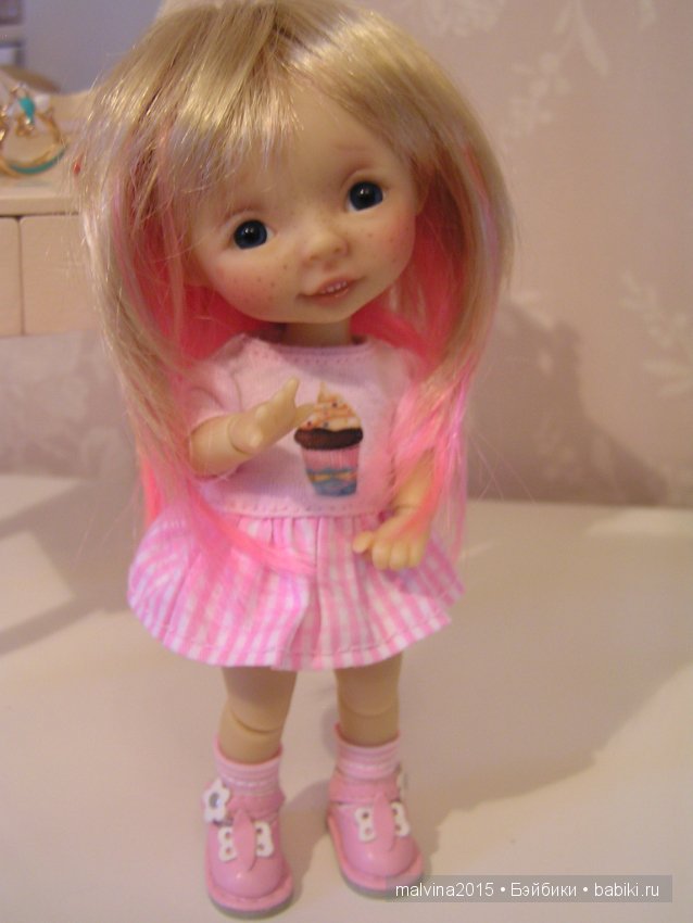 Ура! Оливия от Никки Бритт дома