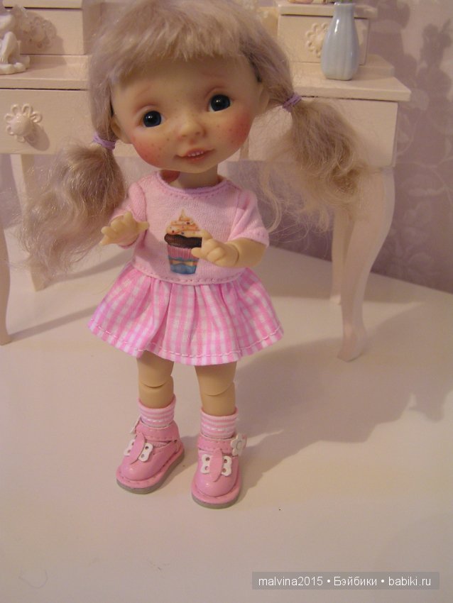 Ура! Оливия от Никки Бритт дома