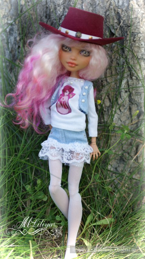 Прогулка по саду! Монстер Хай - Хоулин