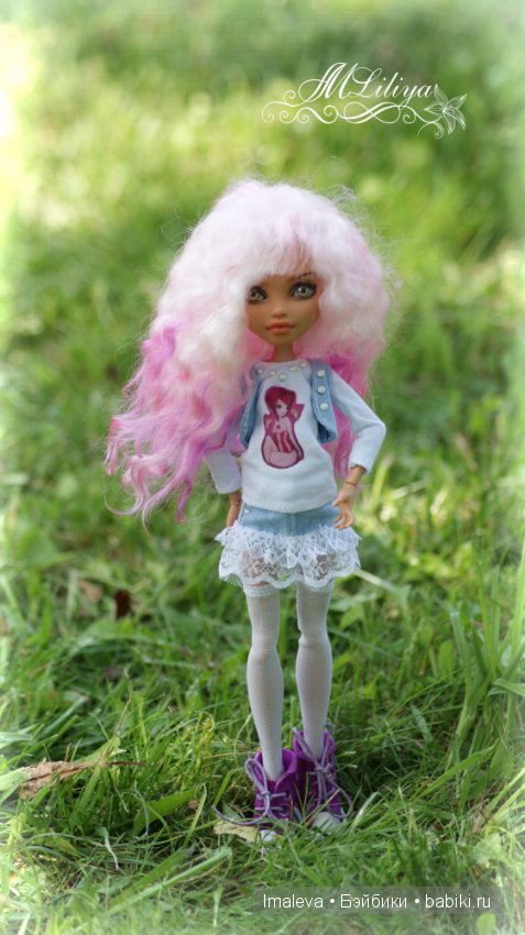 Прогулка по саду! Монстер Хай - Хоулин