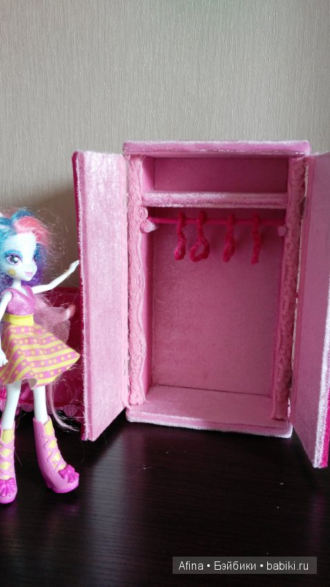 Мебель для кукол. Диваны, кресла, столы, шкафы, торшеры и т.д