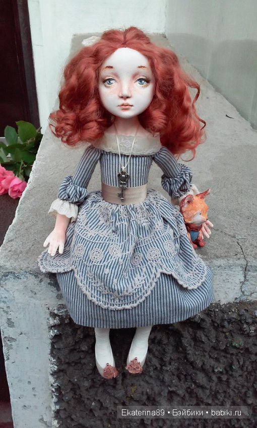 Рыжая девочка по имени Элли