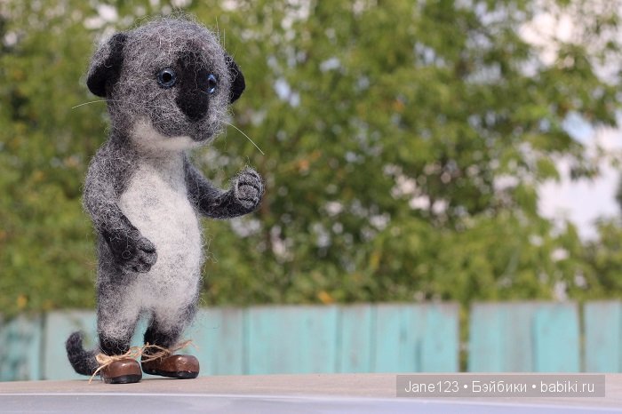 Жил-был у девочки серенький котик
