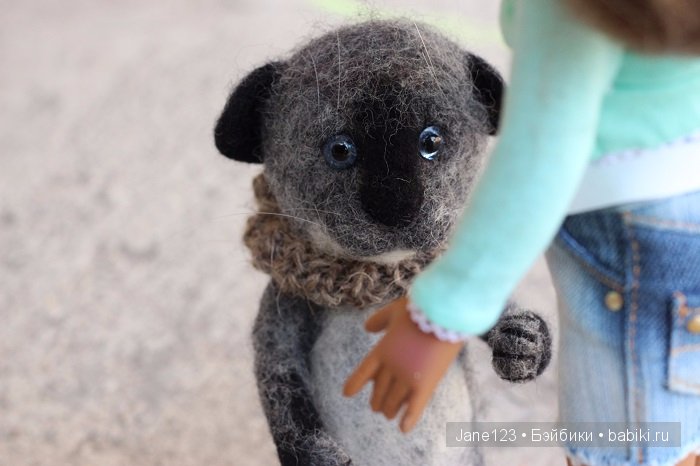 Жил-был у девочки серенький котик