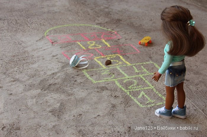 Жил-был у девочки серенький котик
