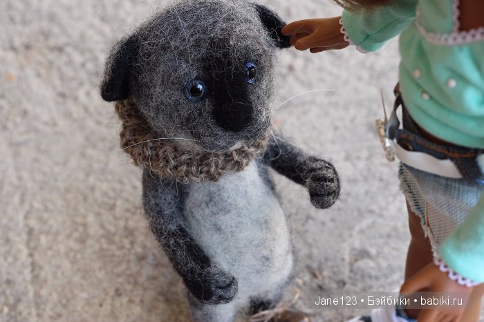 Жил-был у девочки серенький котик