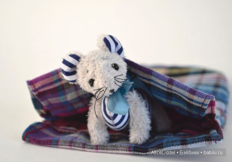 Маленькая история о не таких уж и больших зверьках. Авторские игрушки ручной работы