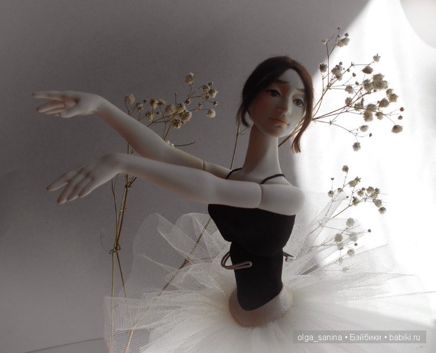 Шарнирная авторская кукла "В балетном классе"