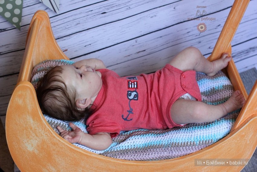 Малыш Жан-Люк и колясочка