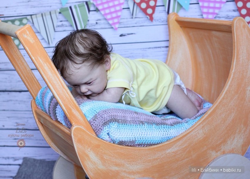 Малыш Жан-Люк и колясочка