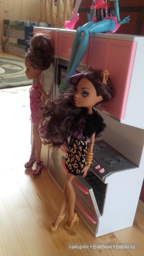 Монстряшки на прогулке — Куклы Monster High и Ever After High: G1