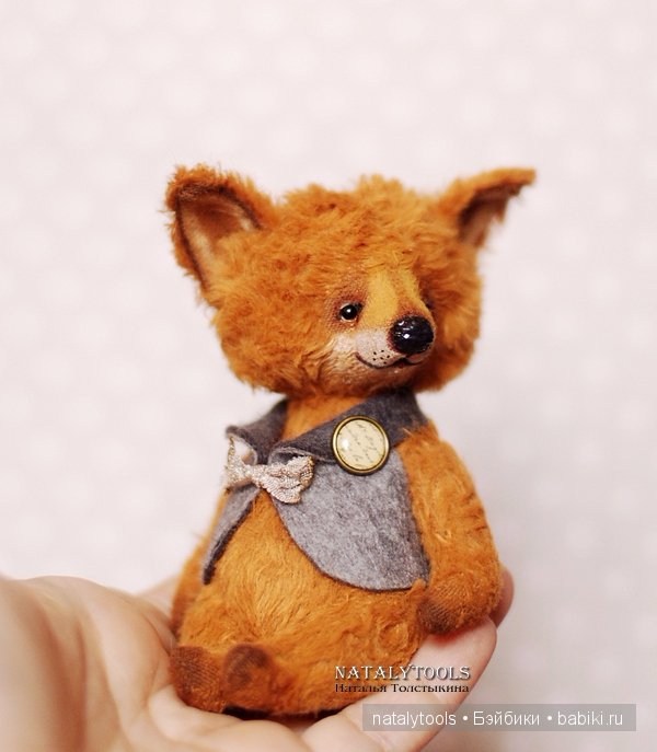 Новенькая игрушка ручной работы лисенок на ладошке (фото 5)