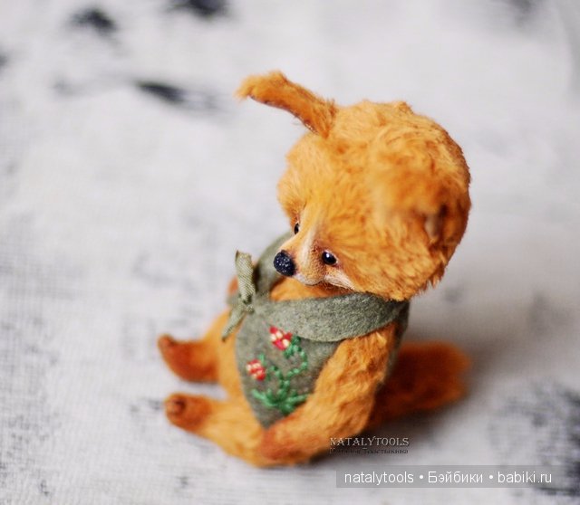 Новенькая игрушка ручной работы лисенок на ладошке (фото 7)