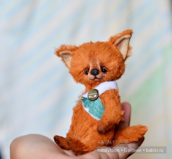 Новенькая игрушка ручной работы лисенок на ладошке (фото 4)