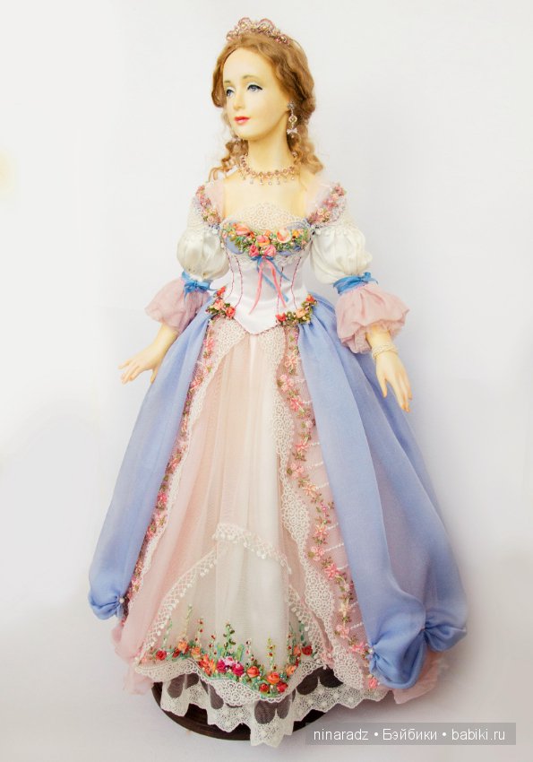 Друзья! В мире огромное количество изображений Золушки. У меня есть своя - фарфоровая кукла (фото 6)
