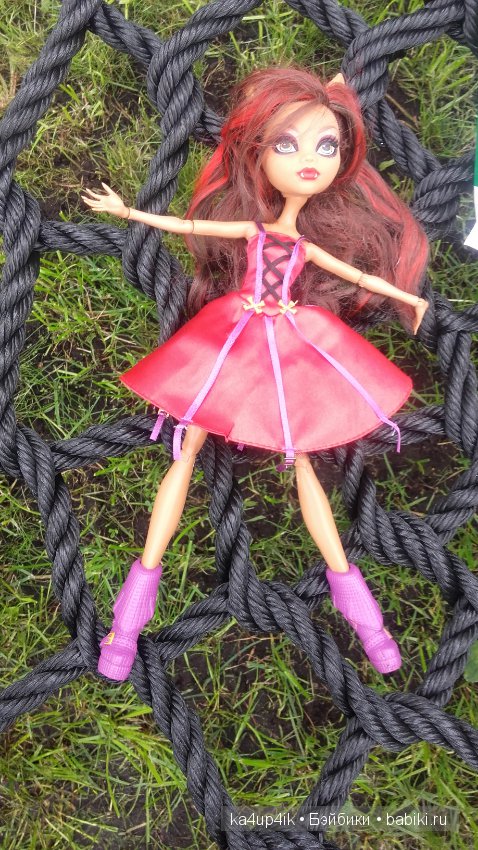 Монстряшки развлекаются — Куклы Monster High и Ever After High: G1