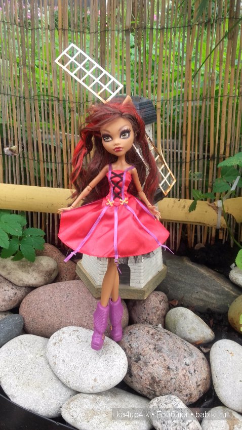 Монстряшки развлекаются — Куклы Monster High и Ever After High: G1 (фото 2)