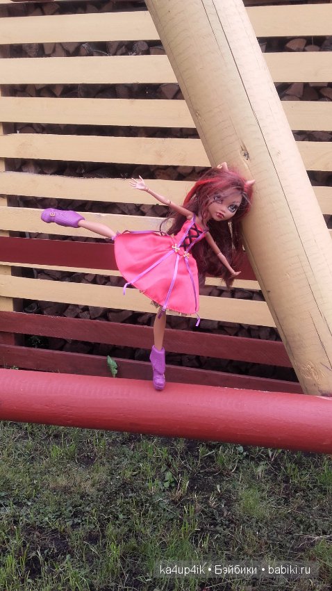 Монстряшки развлекаются — Куклы Monster High и Ever After High: G1