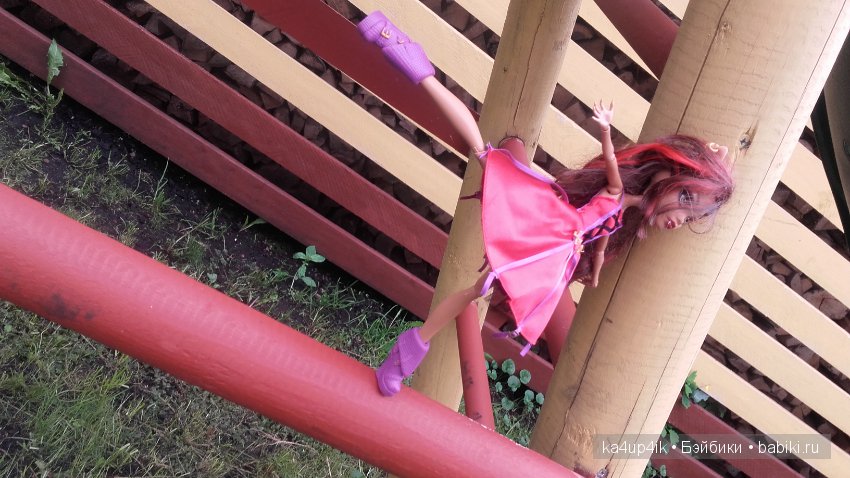 Монстряшки развлекаются — Куклы Monster High и Ever After High: G1