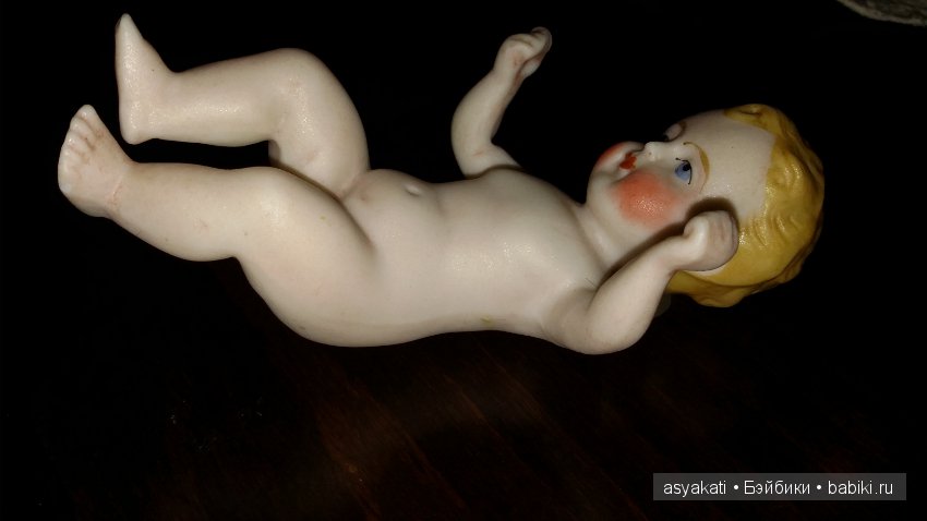 Крошка в ладошке. Кто он — Опознание антикварных кукол: поиск по клейму (фото 2)