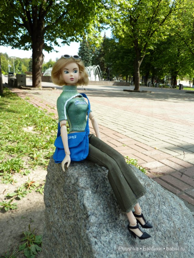 Прогулка в последний день лета. Куклы Момоко, Джейдолл, Обитсу, Барбийожка, Диснейстор (фото 4)