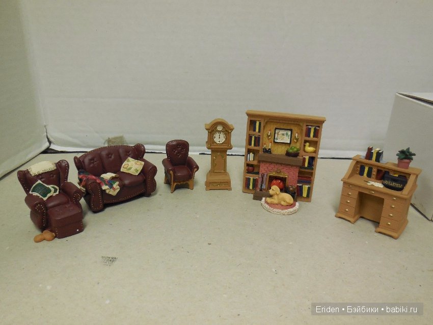 Victorian Memories от AVON. Миниатюра 1:24 (фото 6)