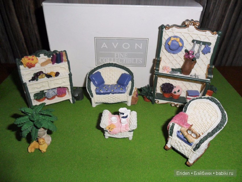 Victorian Memories от AVON. Миниатюра 1:24 (фото 8)