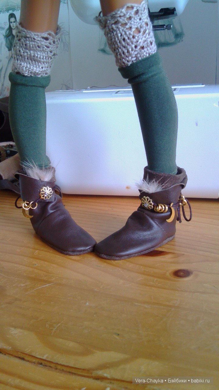 Последние детали аутфита "Кики на травоведении"