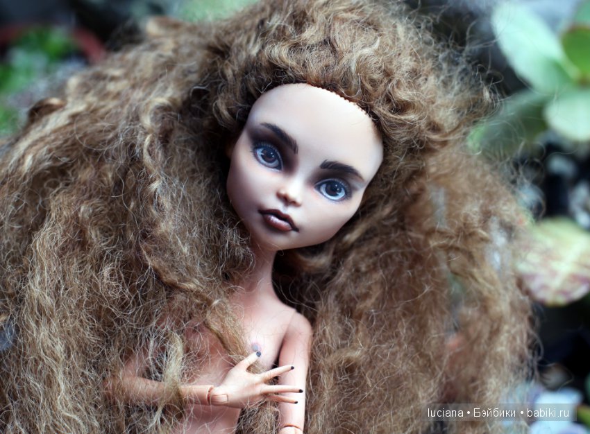 Последние кастомы Монстер хай и Эвер автер хай