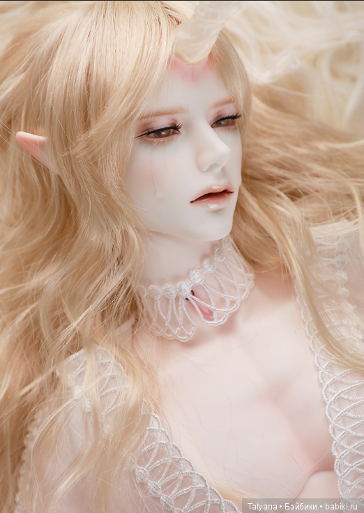 На сайте Idelian продают "Forgotten Kingdom" The Last Unicorn Adonis